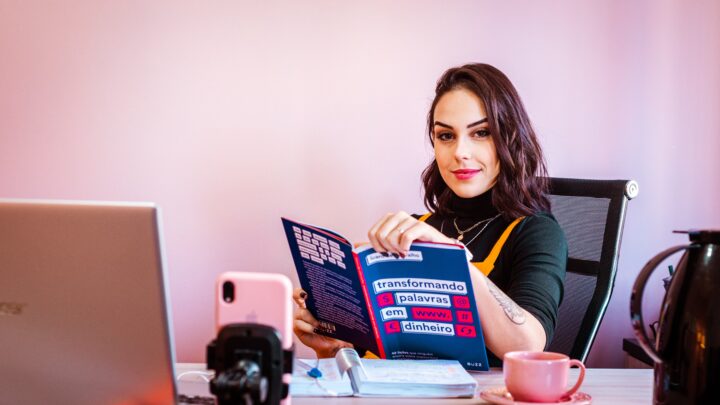 5 Insider Tips to Negotiate Effectively With Influencers